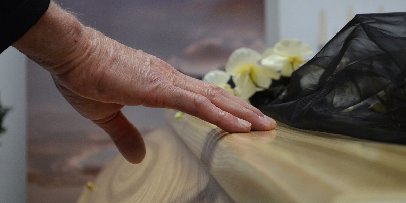 tabúes Servicios funerarios en Crossing World Group