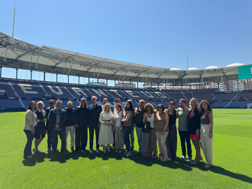 Crossing World Group repatria a fundador de Levante UD