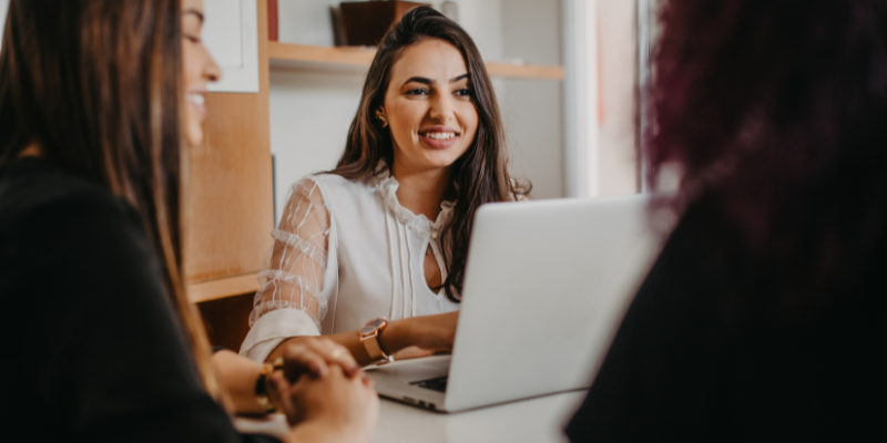 formación en el sector funerario crossing world group